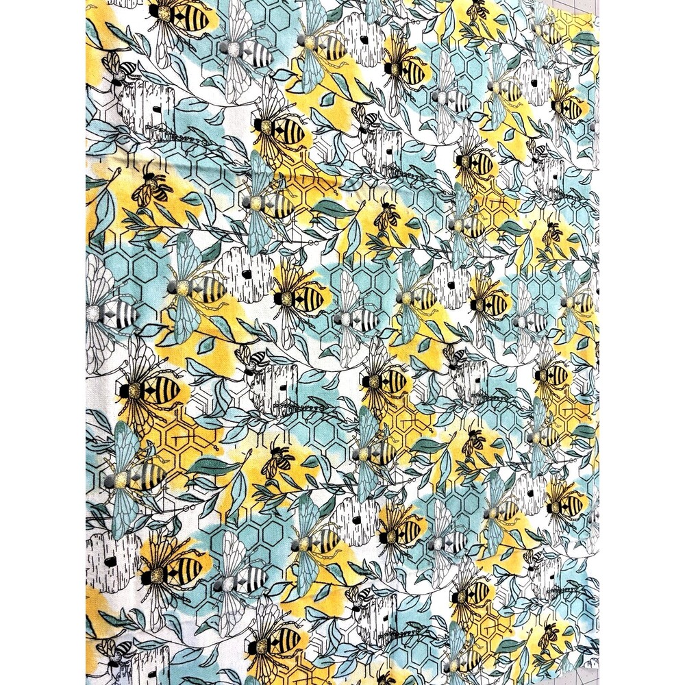 Crafters Square Fat Quarter Cotton Fabric Bumble Bee New Sewing Quilting 8-2